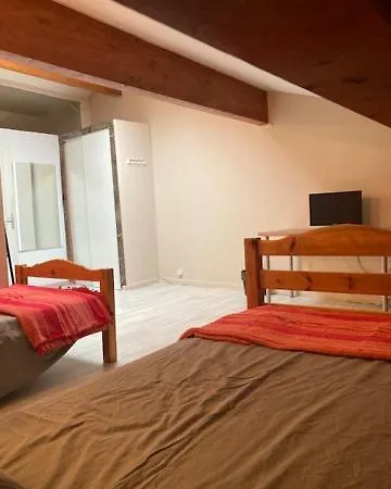 La Patte D'oie منزل للإقامة